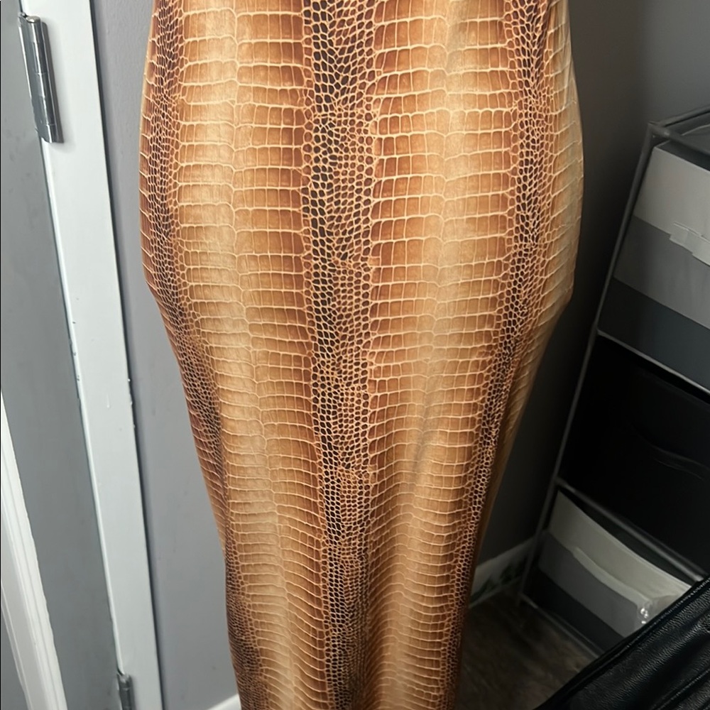 Private Label Brown Bodycon Strapless Dress - Picture 5 of 5